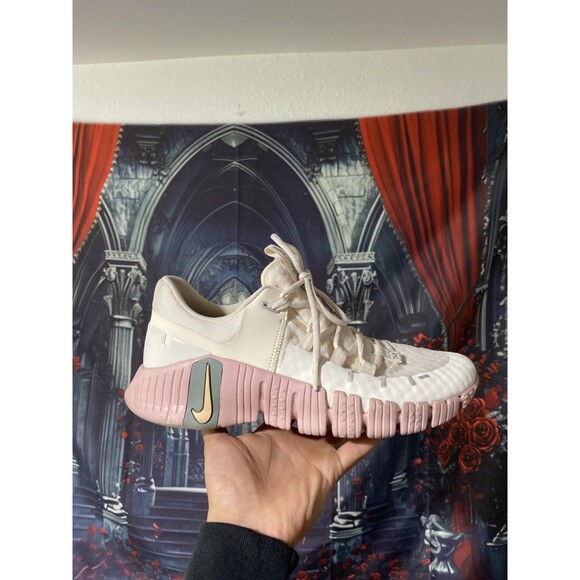 Size 10 - Nike Free Metcon 5 Pale Ivory Ice Peach W - Picture 2 of 11